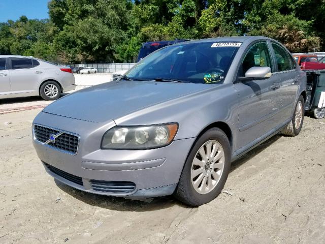 YV1MS382842025610 - 2004 VOLVO S40 2.4I GRAY photo 2