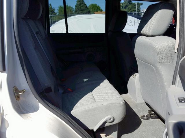 1J8HG48N96C155815 - 2006 JEEP COMMANDER თეთრი ფოტო 6