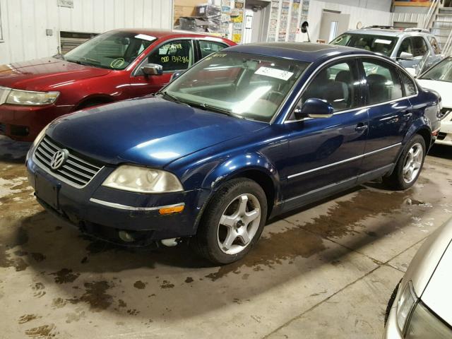 WVWPD63B34E276572 - 2004 VOLKSWAGEN PASSAT GLS BLUE photo 2