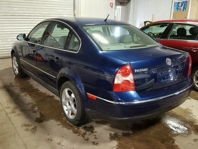 WVWPD63B34E276572 - 2004 VOLKSWAGEN PASSAT GLS BLUE photo 3