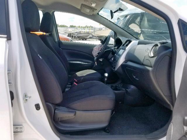 3N1CE2CP1JL370156 - 2018 NISSAN VERSA NOTE WHITE photo 5