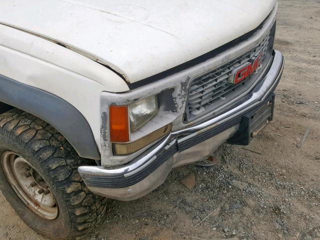 1GTHK33R9TF012870 - 1996 GMC SIERRA K35 WHITE photo 9