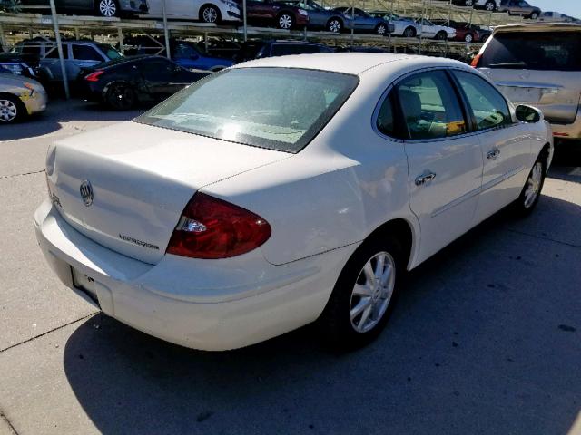 2G4WC532X51255614 - 2005 BUICK LACROSSE C WHITE photo 4