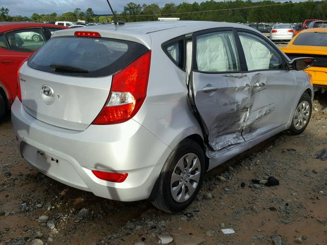 KMHCT5AE6GU254032 - 2016 HYUNDAI ACCENT SE SILVER photo 4