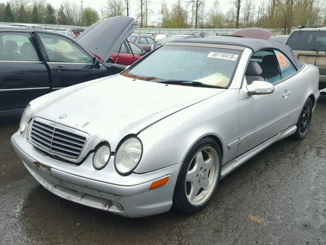 WDBLK70G92T111658 - 2002 MERCEDES-BENZ CLK 430 SILVER photo 2