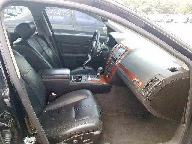 1G6DW677960215703 - 2006 CADILLAC STS BLACK photo 5