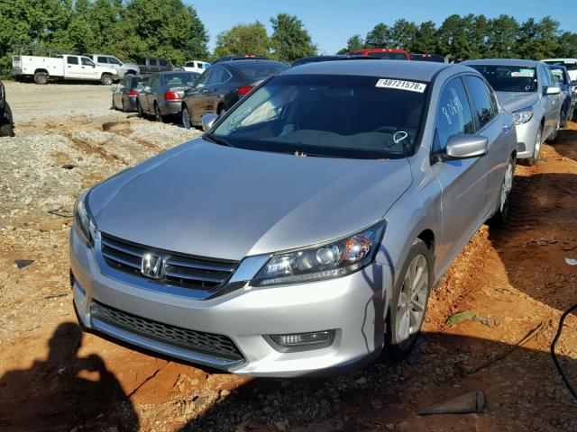 1HGCR2F5XEA055916 - 2014 HONDA ACCORD SPO GRAY photo 2