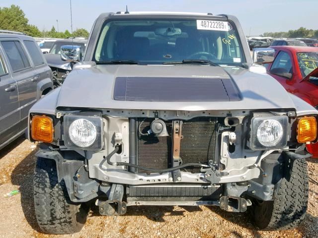 5GTDN13E578196652 - 2007 HUMMER H3 SILVER photo 9