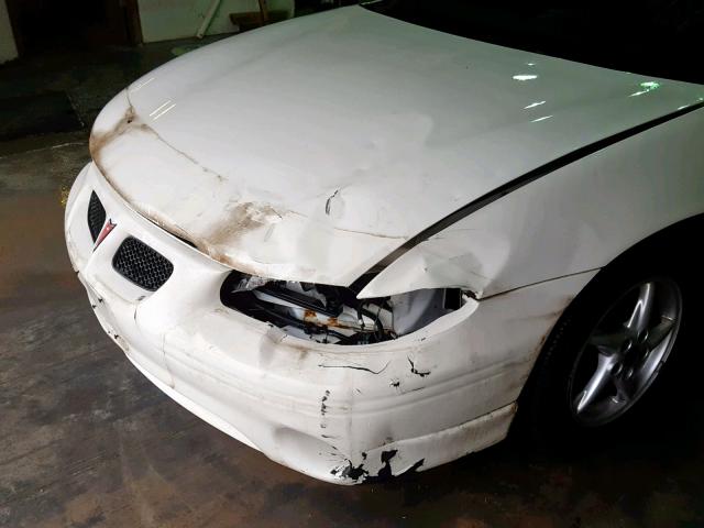 1G2WK52J03F153541 - 2003 PONTIAC GRAND PRIX WHITE photo 9