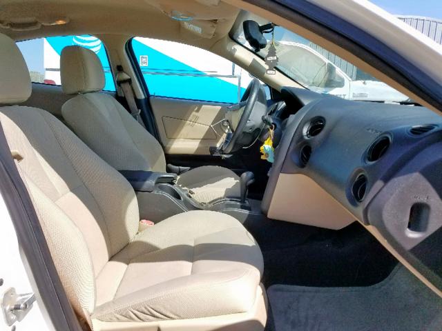 2G2WP582X71192488 - 2007 PONTIAC GRAND PRIX WHITE photo 5