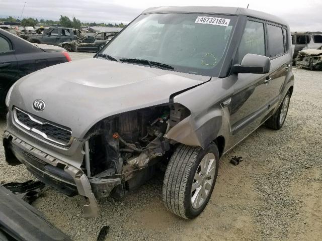 KNDJT2A54D7607307 - 2013 KIA SOUL SILVER photo 2