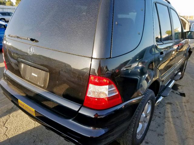 4JGAB57E13A425248 - 2003 MERCEDES-BENZ ML 350 BLACK photo 4