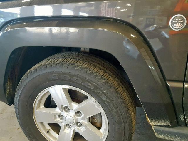 1J8HG48K26C136304 - 2006 JEEP COMMANDER გრაფიტი ფოტო 9