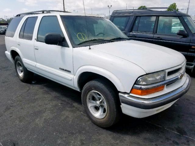 1GNCS13W32K138207 - 2002 CHEVROLET BLAZER WHITE photo 1