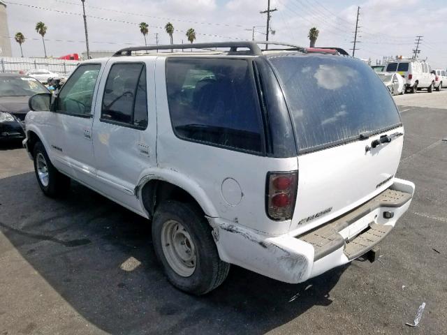 1GNCS13W32K138207 - 2002 CHEVROLET BLAZER WHITE photo 3