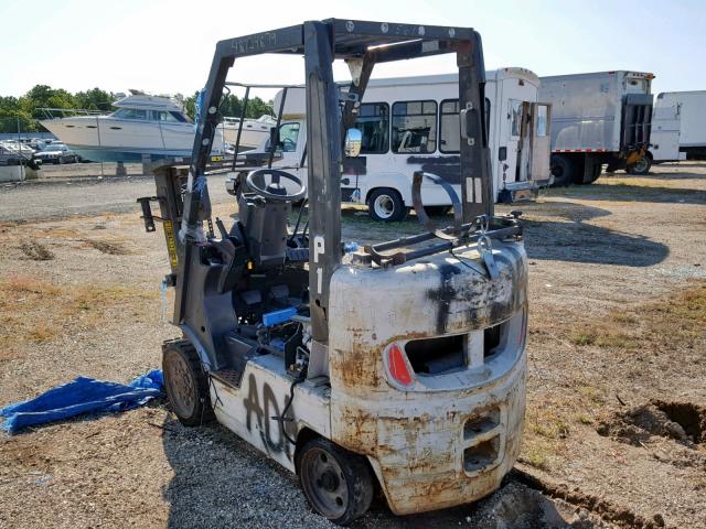 CPL029P0869 - 2004 NISSAN FORK LIFT GRAY photo 3