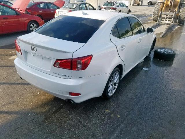 JTHCF5C26B5045924 - 2011 LEXUS IS 250 WHITE photo 4