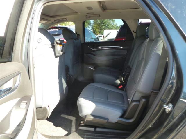 5GAEVBKW2KJ110812 - 2019 BUICK ENCLAVE PR GREEN photo 9