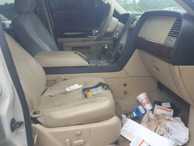 5LMFU28545LJ09991 - 2005 LINCOLN NAVIGATOR Қоңыр фото 5