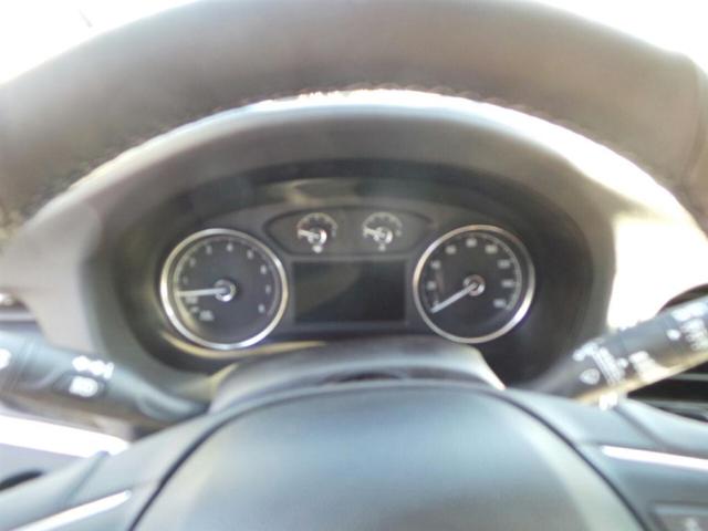 5GAEVBKW2JJ216692 - 2018 BUICK ENCLAVE PR WHITE photo 6