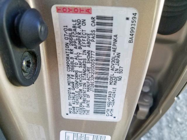 JTDBE32K220005777 - 2002 TOYOTA CAMRY LE GOLD photo 10
