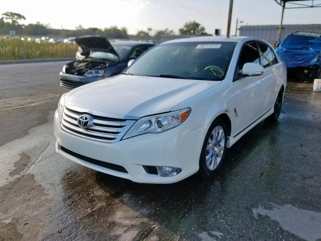 4T1BK3DB2BU372513 - 2011 TOYOTA AVALON BAS WHITE photo 2