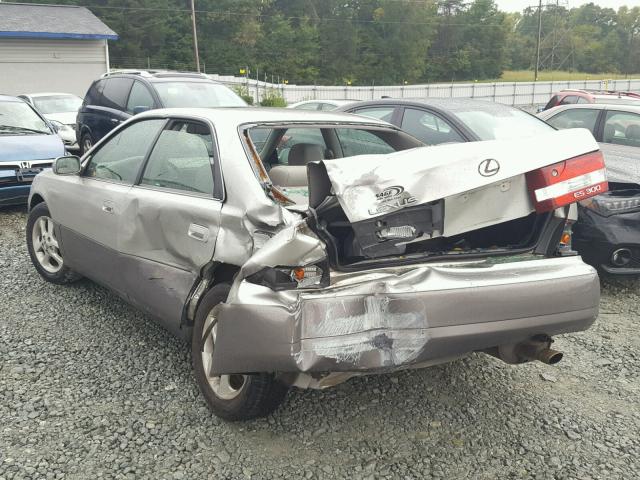 JT8BF28G710336488 - 2001 LEXUS ES 300 SILVER photo 3