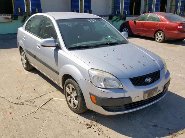 KNADE123366157296 - 2006 KIA RIO SILVER photo 1