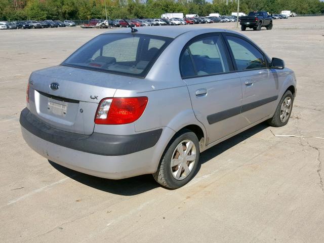 KNADE123366157296 - 2006 KIA RIO SILVER photo 4