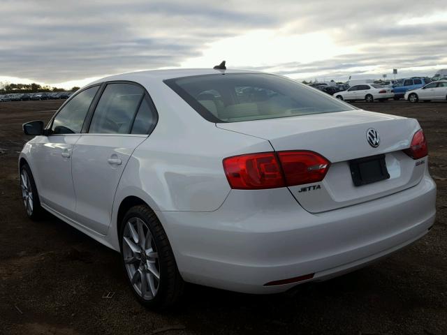 3VWLX7AJ9BM354332 - 2011 VOLKSWAGEN JETTA SEL WHITE photo 3