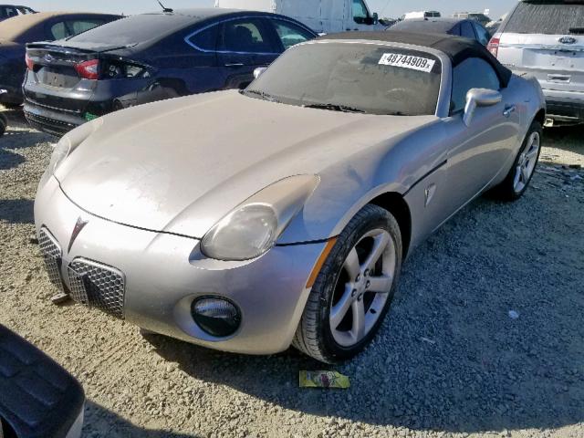 1G2MB35B87Y141776 - 2007 PONTIAC SOLSTICE SILVER photo 2