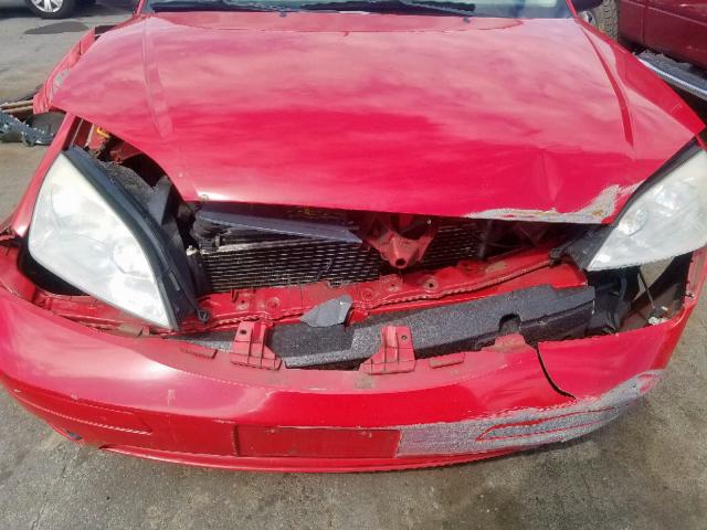 1FAFP34NX5W294983 - 2005 FORD FOCUS ZX4 RED photo 9