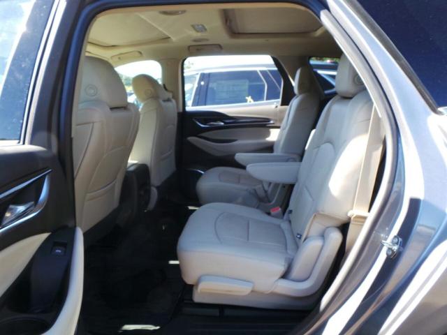 5GAEVAKW9JJ285499 - 2018 BUICK ENCLAVE ES 银色 照片 9