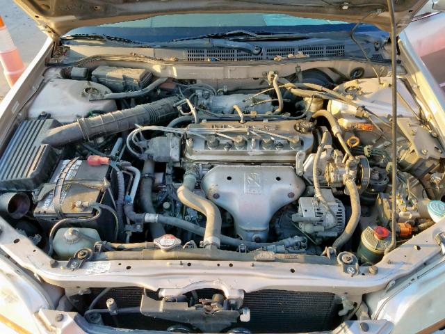 JHMCG5674YC034624 - 2000 HONDA ACCORD SE BEIGE photo 7