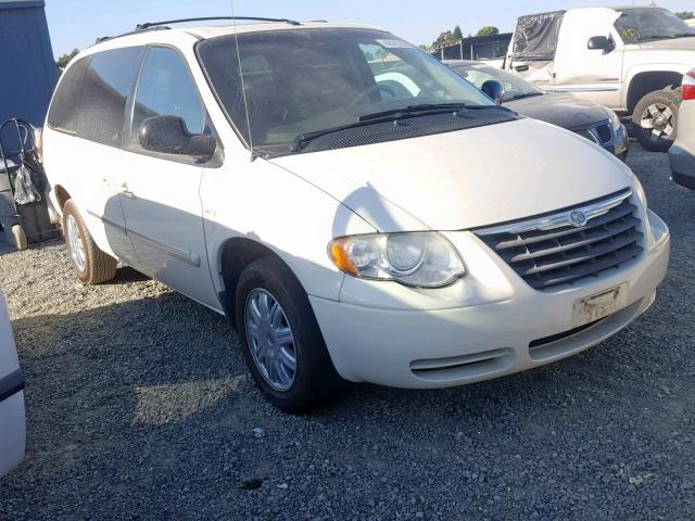 2A4GP54L57R153401 - 2007 CHRYSLER TOWN & COU WHITE photo 1