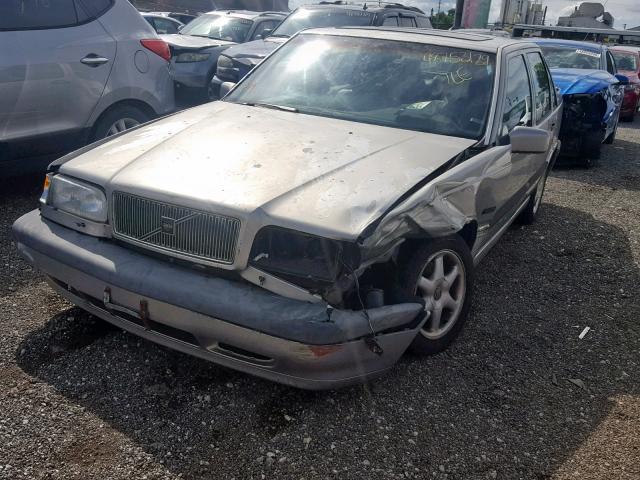 YV1LS5511S1210555 - 1995 VOLVO 850 BASE SILVER photo 2