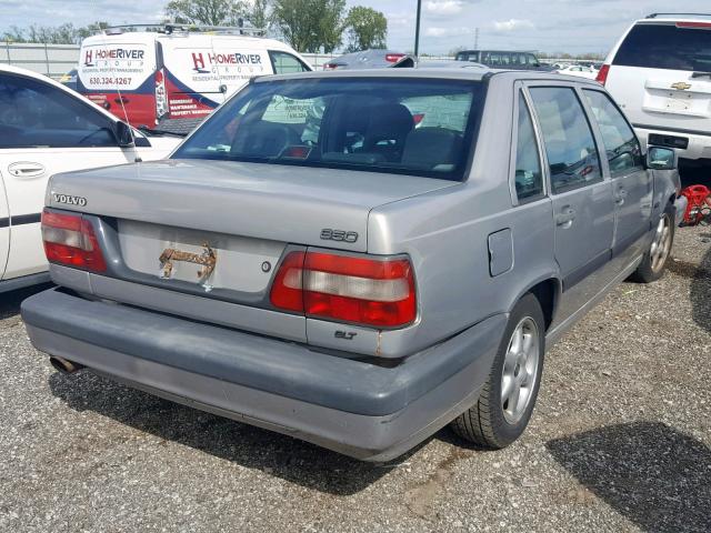 YV1LS5511S1210555 - 1995 VOLVO 850 BASE SILVER photo 4