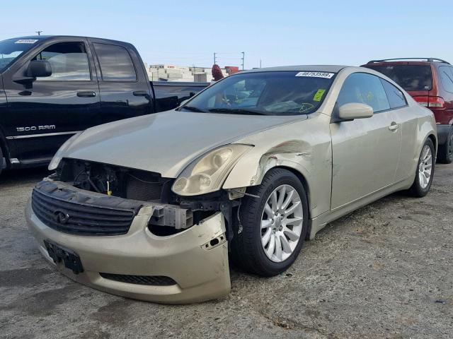 JNKCV54E16M720649 - 2006 INFINITI G35 GOLD photo 2