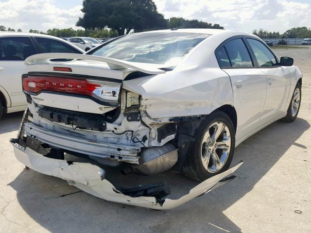 2C3CDXHG0EH207166 - 2014 DODGE CHARGER SX WHITE photo 4