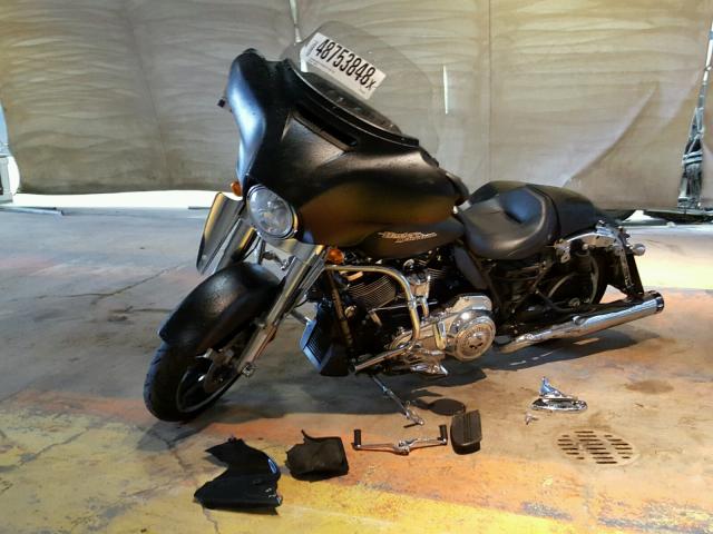 1HD1KBC14HB678084 - 2017 HARLEY-DAVIDSON FLHX STREE BLACK photo 2