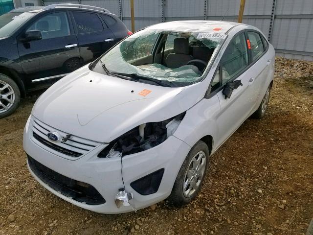 3FADP4AJ1CM181614 - 2012 FORD FIESTA S WHITE photo 2