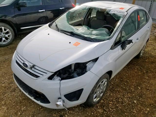 3FADP4AJ1CM181614 - 2012 FORD FIESTA S WHITE photo 9