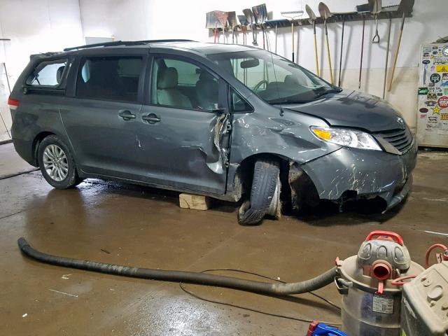 5TDYK3DC5ES461606 - 2014 TOYOTA SIENNA XLE GRAY photo 1