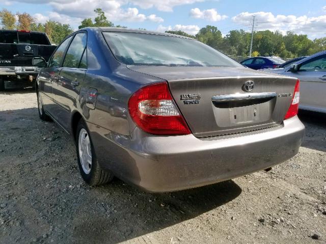 4T1BE32K62U578993 - 2002 TOYOTA CAMRY LE SILVER photo 3