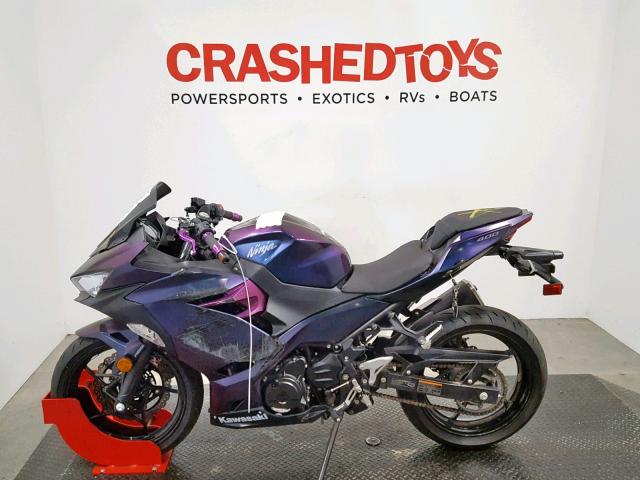 JKAEXKG14JDA04734 - 2018 KAWASAKI EX400 PURPLE photo 3