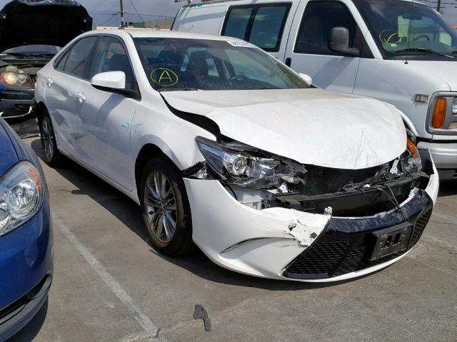 4T1BF1FK1HU335791 - 2017 TOYOTA CAMRY LE WHITE photo 1