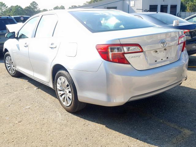 4T1BF1FKXCU133363 - 2012 TOYOTA CAMRY BASE SILVER photo 3