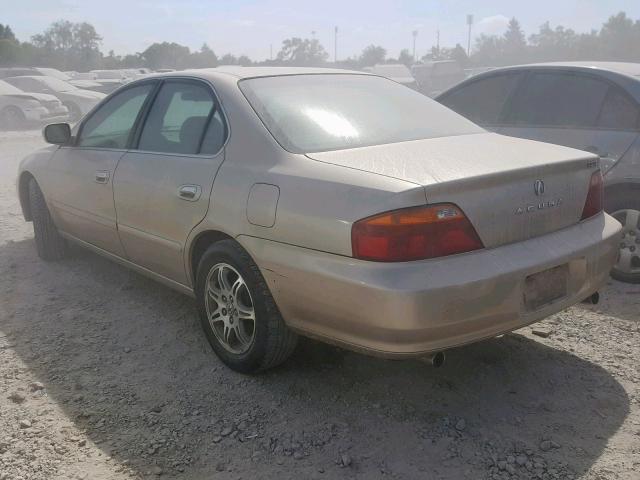 19UUA5665YA041352 - 2000 ACURA 3.2TL GOLD photo 3