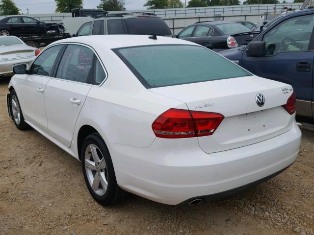 1VWBN7A3XDC129747 - 2013 VOLKSWAGEN PASSAT SE WHITE photo 3