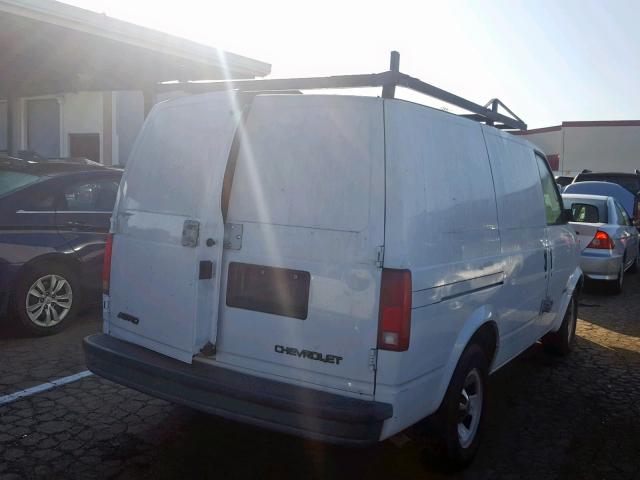 1GCDM19W51B140862 - 2001 CHEVROLET ASTRO WHITE photo 4